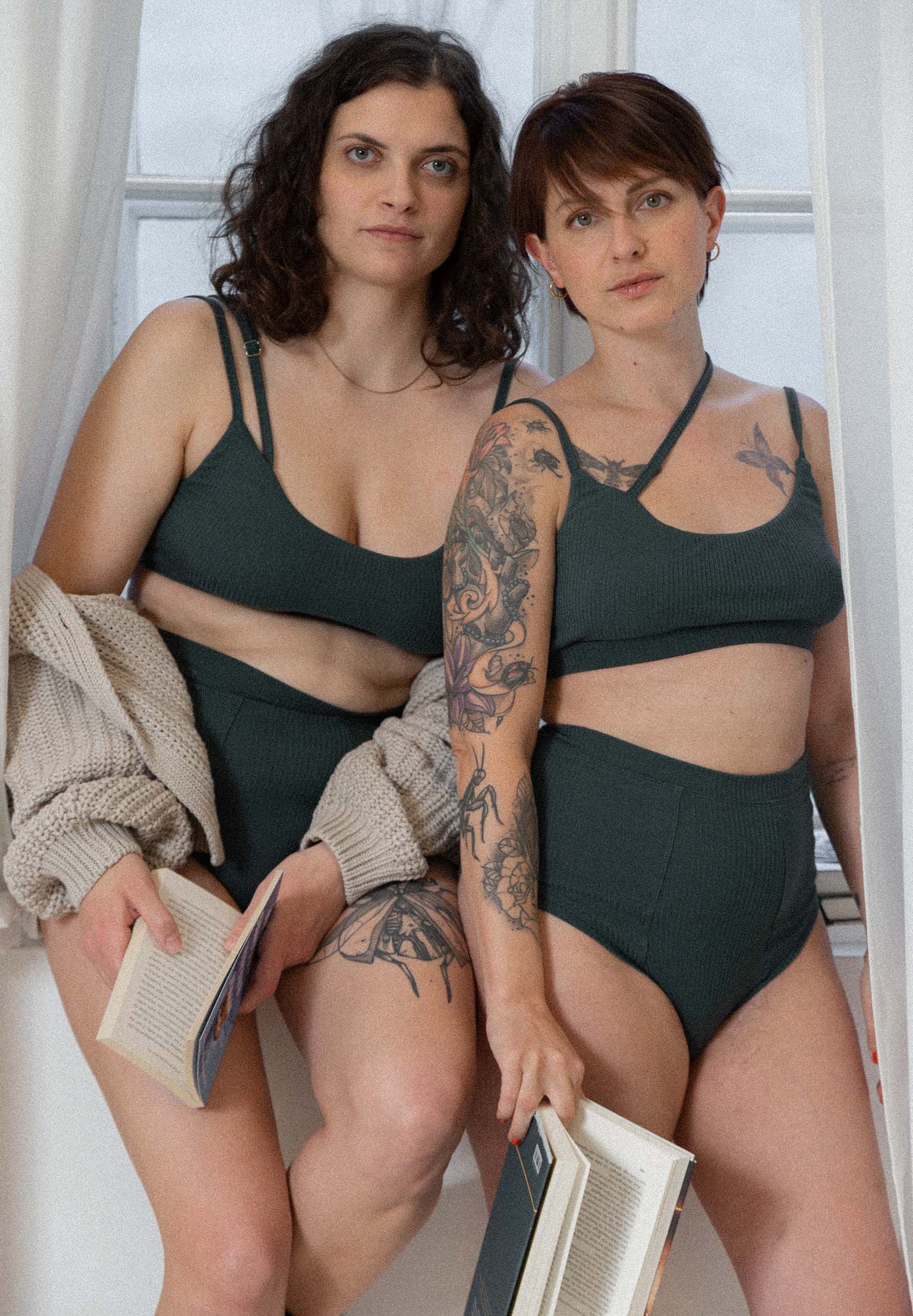 EBENBILD x glore VIENNA Bralette Deep Green EBENBILD x glore VIENNA Bralette Deep Green