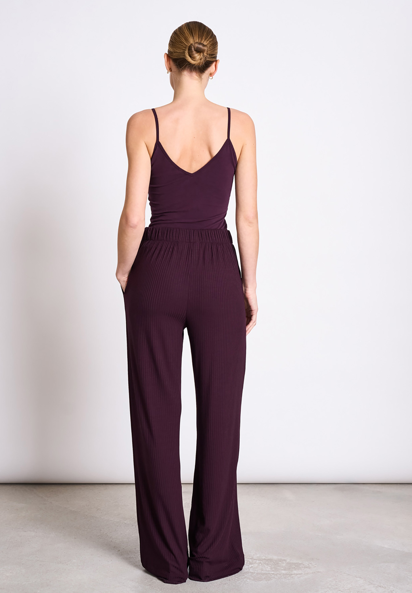 Kleid, Formelle Kleidung, Hosen, Person, Frau