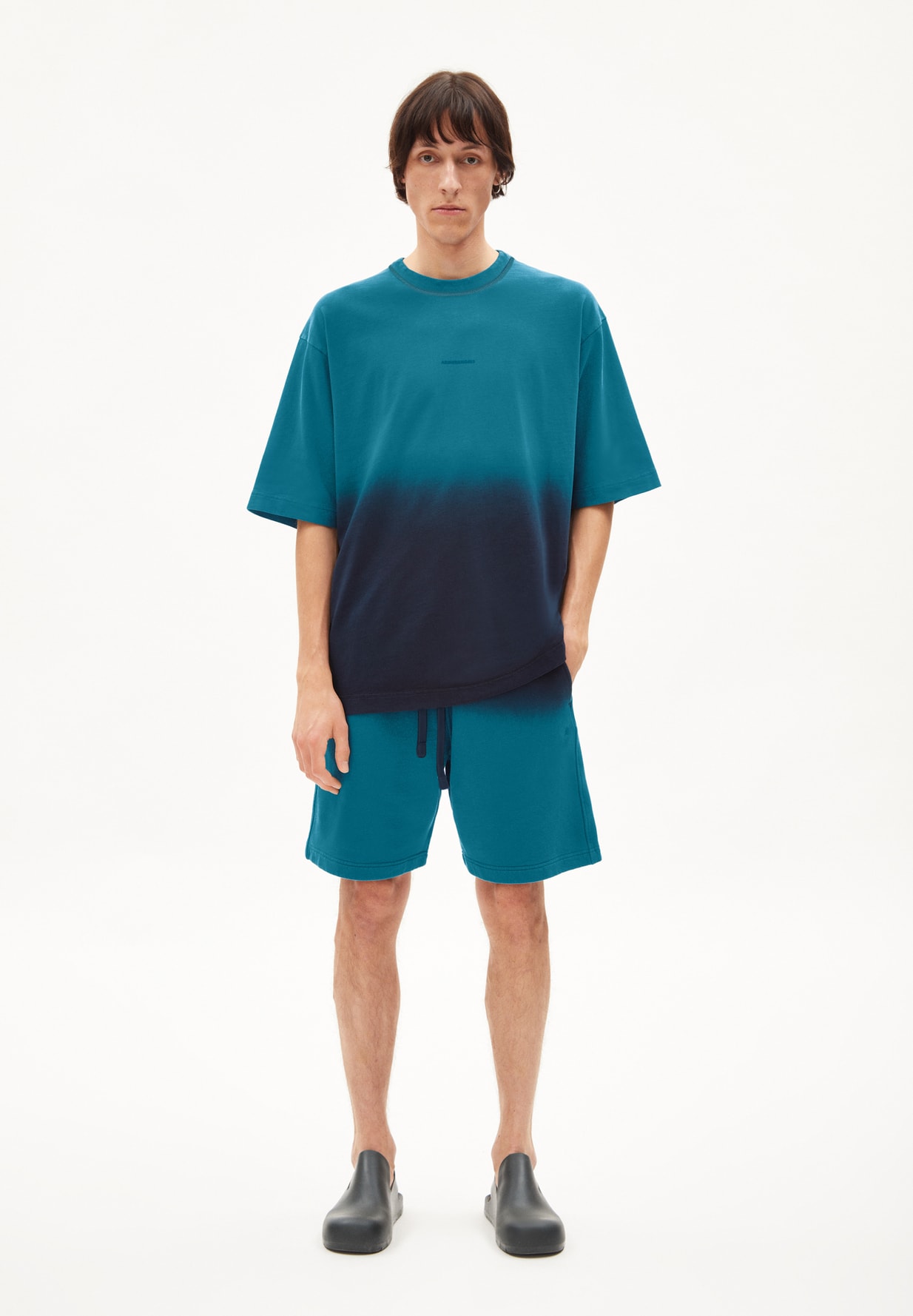 ARMEDANGELS Maarco Degradé Fleeceshorts spruce petrol ARMEDANGELS Maarco Degradé Fleeceshorts spruce petrol