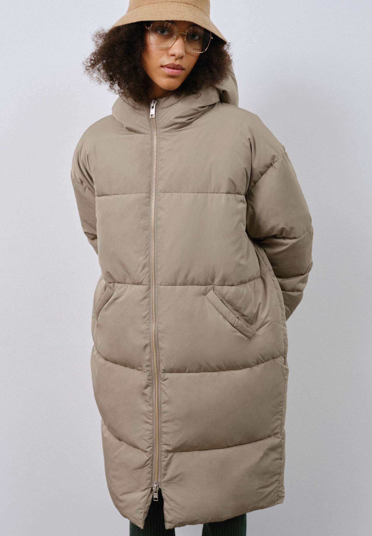 EMBASSY OF BRICKS AND LOGS Elphin Puffer Coat pale olive M