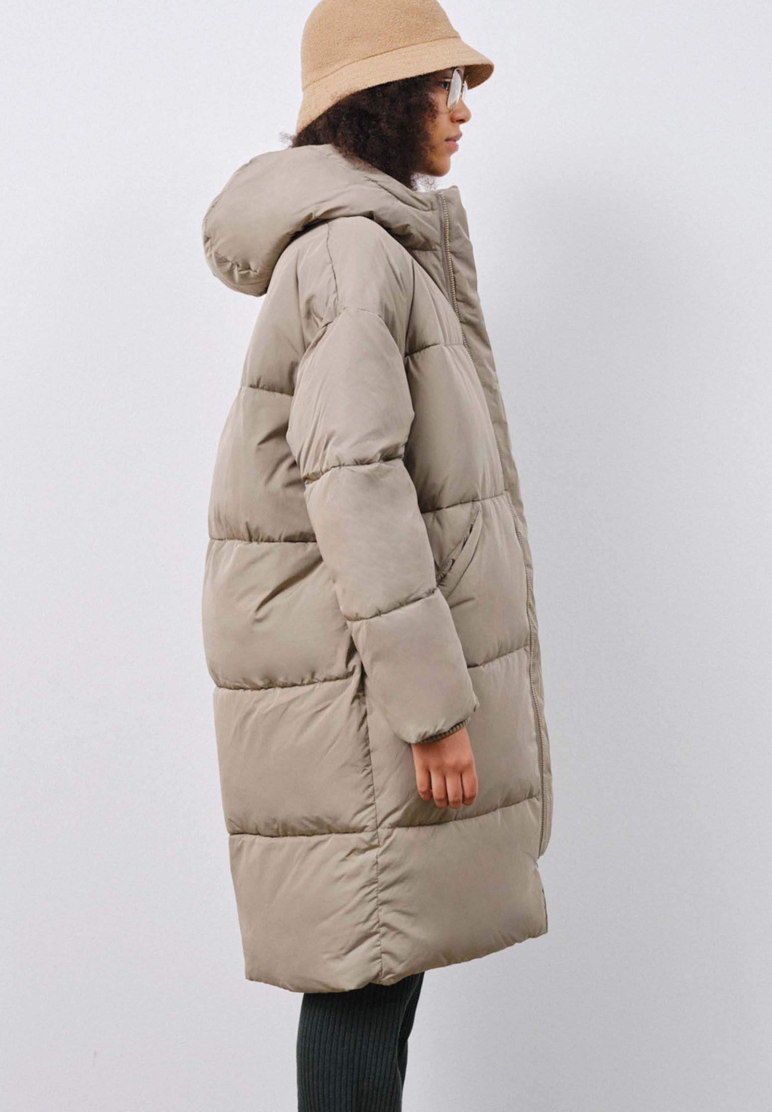 EMBASSY OF BRICKS AND LOGS Elphin Puffer Coat pale olive M