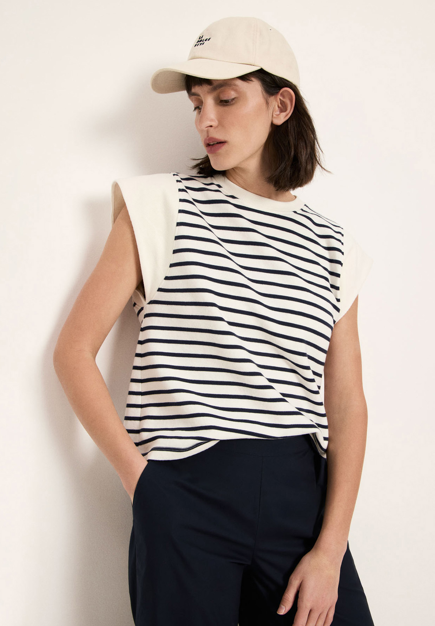 Bluse, T-shirt, Mütze, Hut, Baseball-Kappe