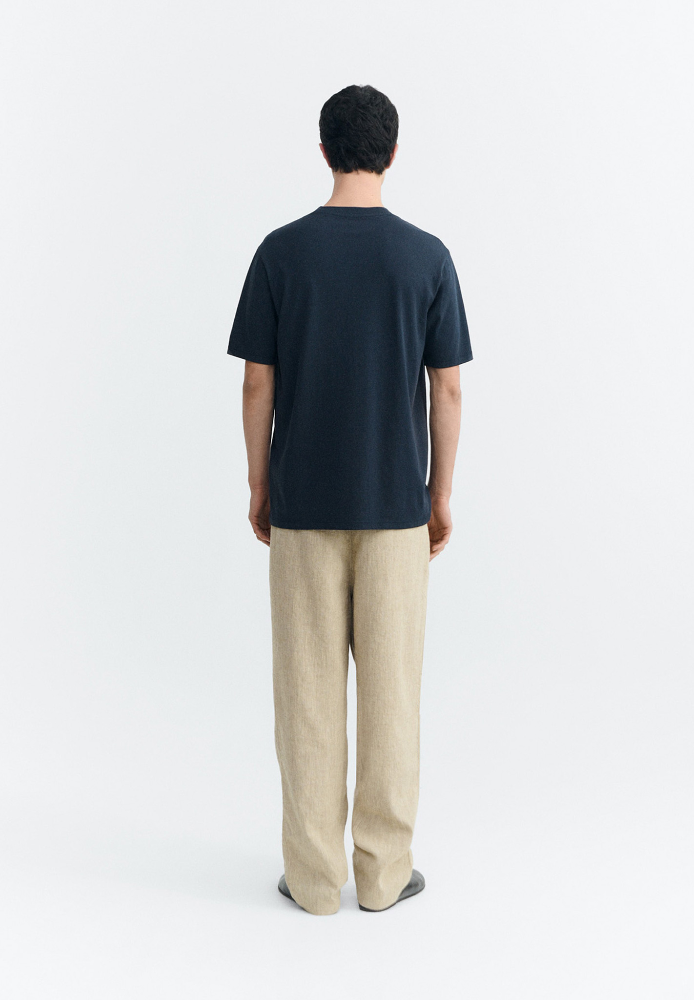 T-shirt, Leinen, Person, Stehend, Hosen