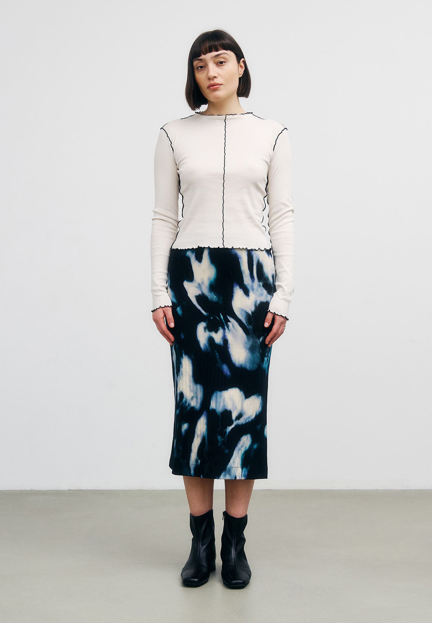 langsame_tags, contrast stitching, Rundhals Langarmshirt, Knittop, Midikleid