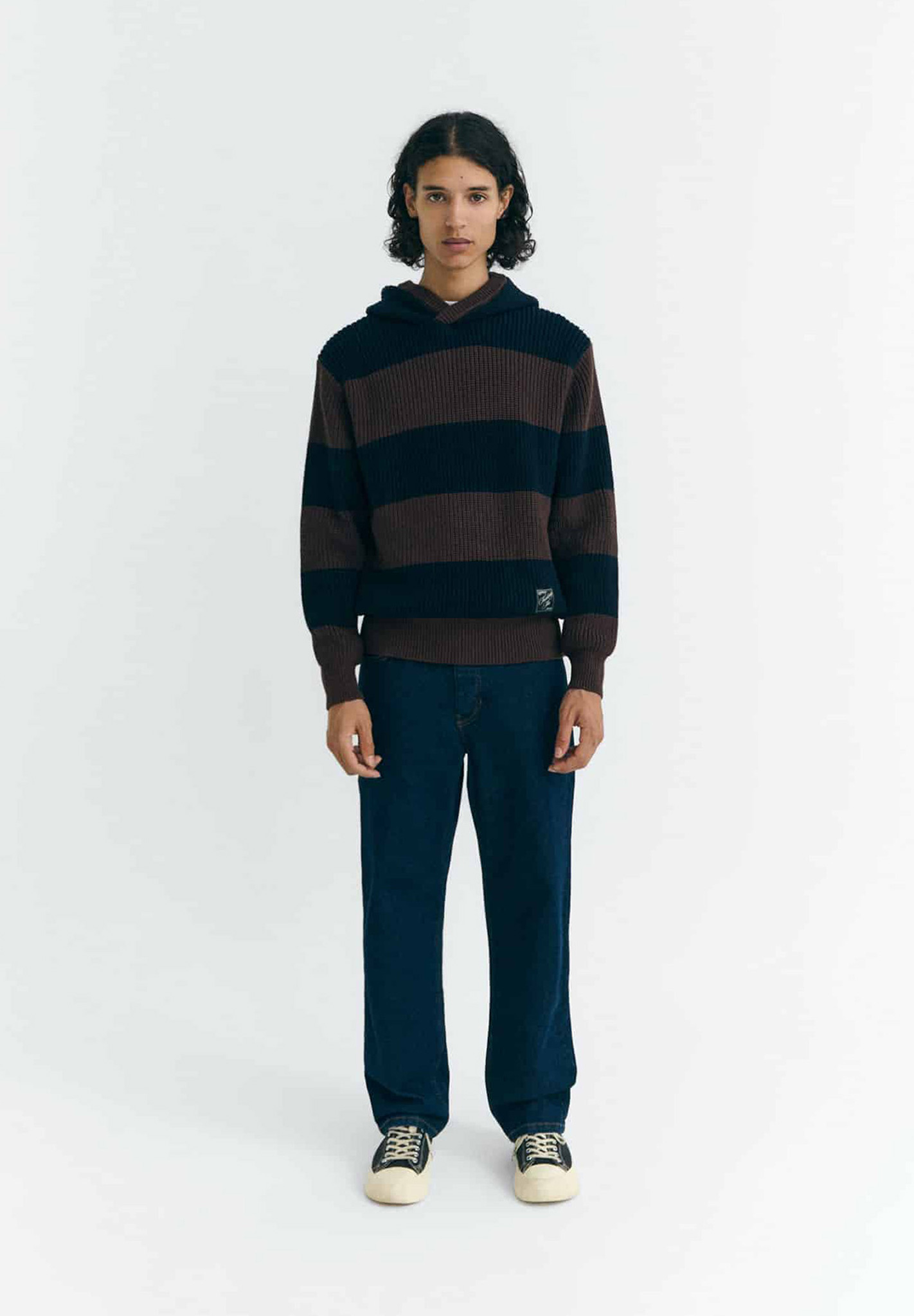 Bekleidung, Strickwaren, Pullover, Hosen, Person