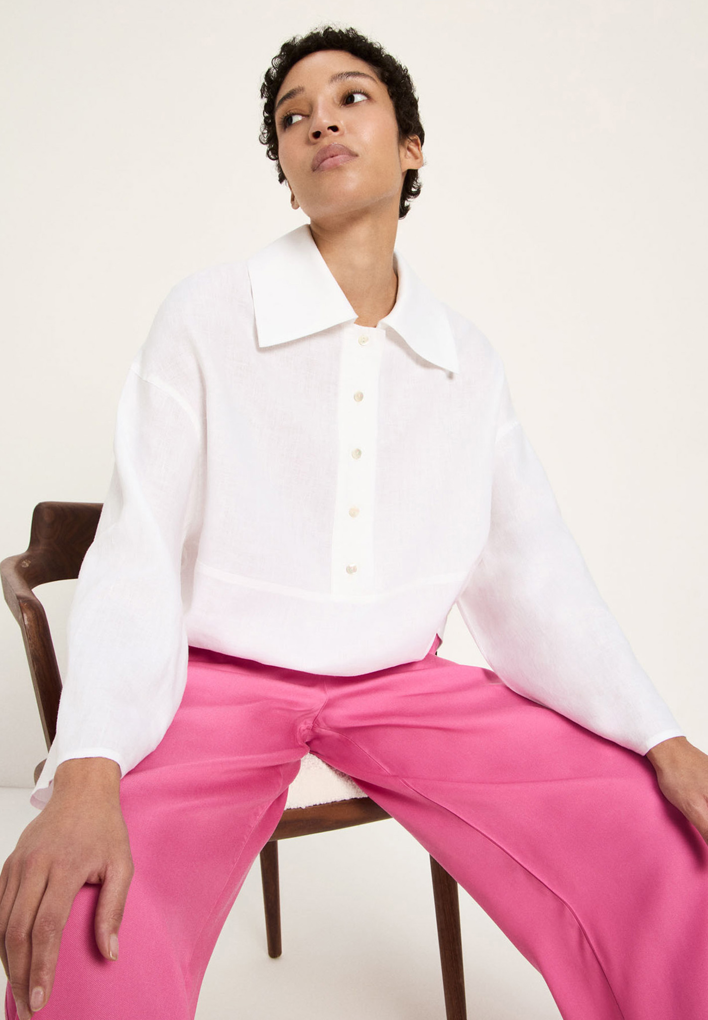 Bluse, Hemd, Hosen, Person, Langarm