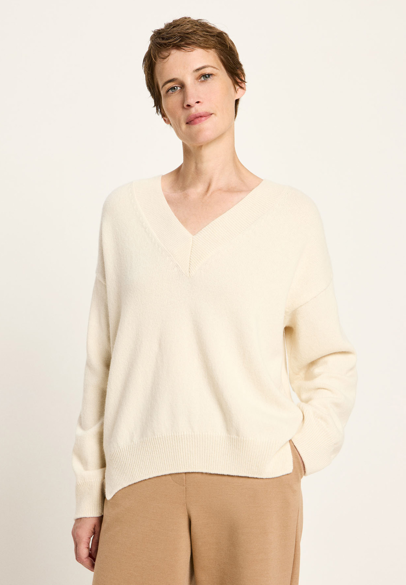 Bekleidung, Strickwaren, Pullover, Sweatshirt, Person
