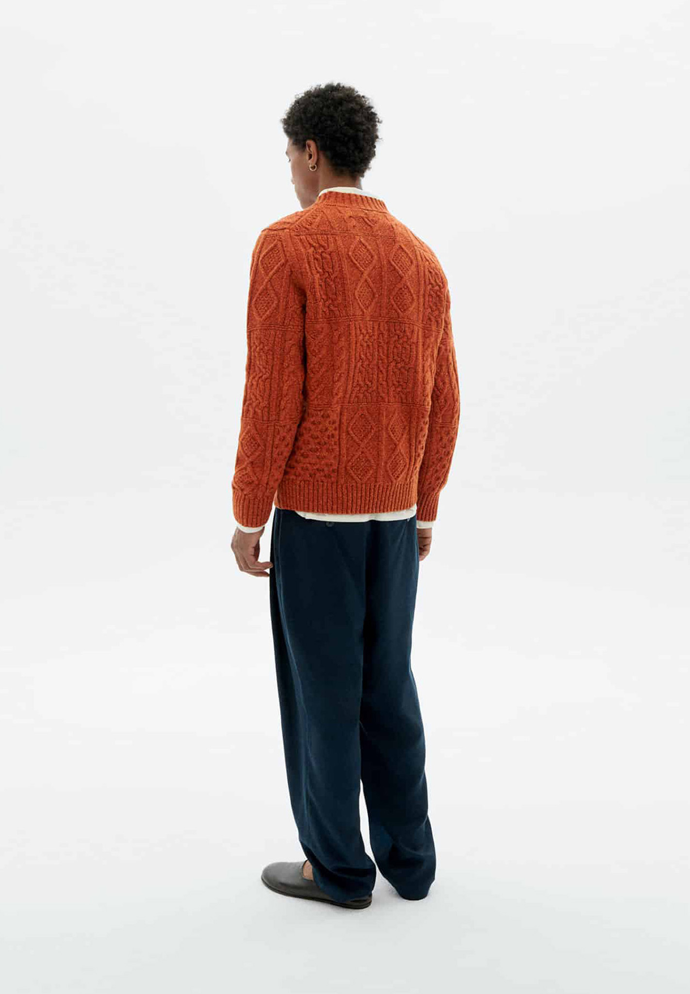 THINKING MU Pants Sigurd Bekleidung, Strickwaren, Pullover, Person, Stehend