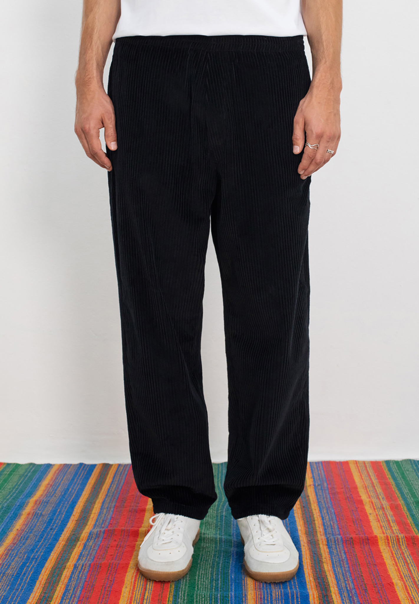 Bekleidung, Hosen, Schuhwerk, Schuh, Jeans