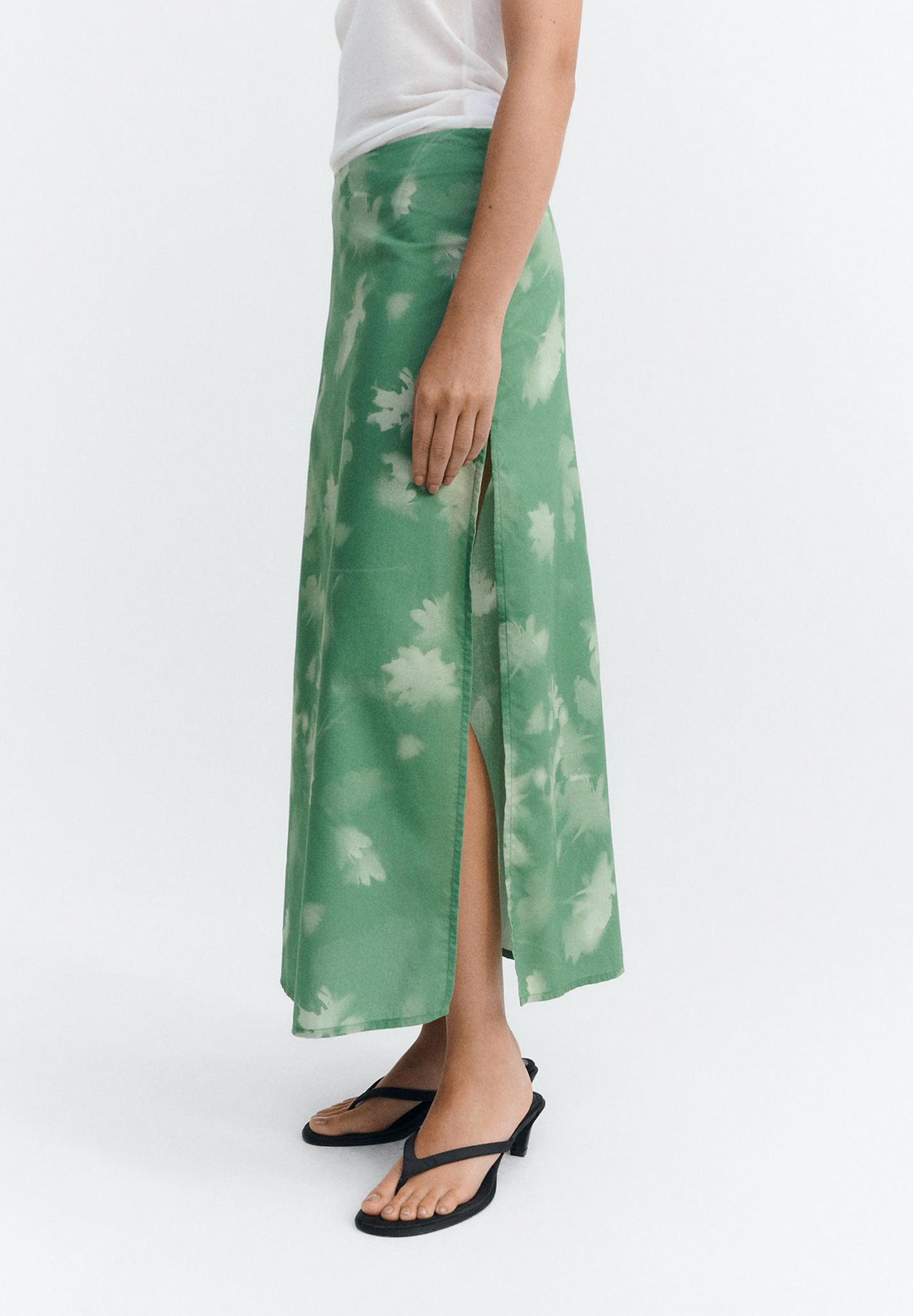 Bekleidung, Rock, Schuhwerk, Sandale, Strandmode