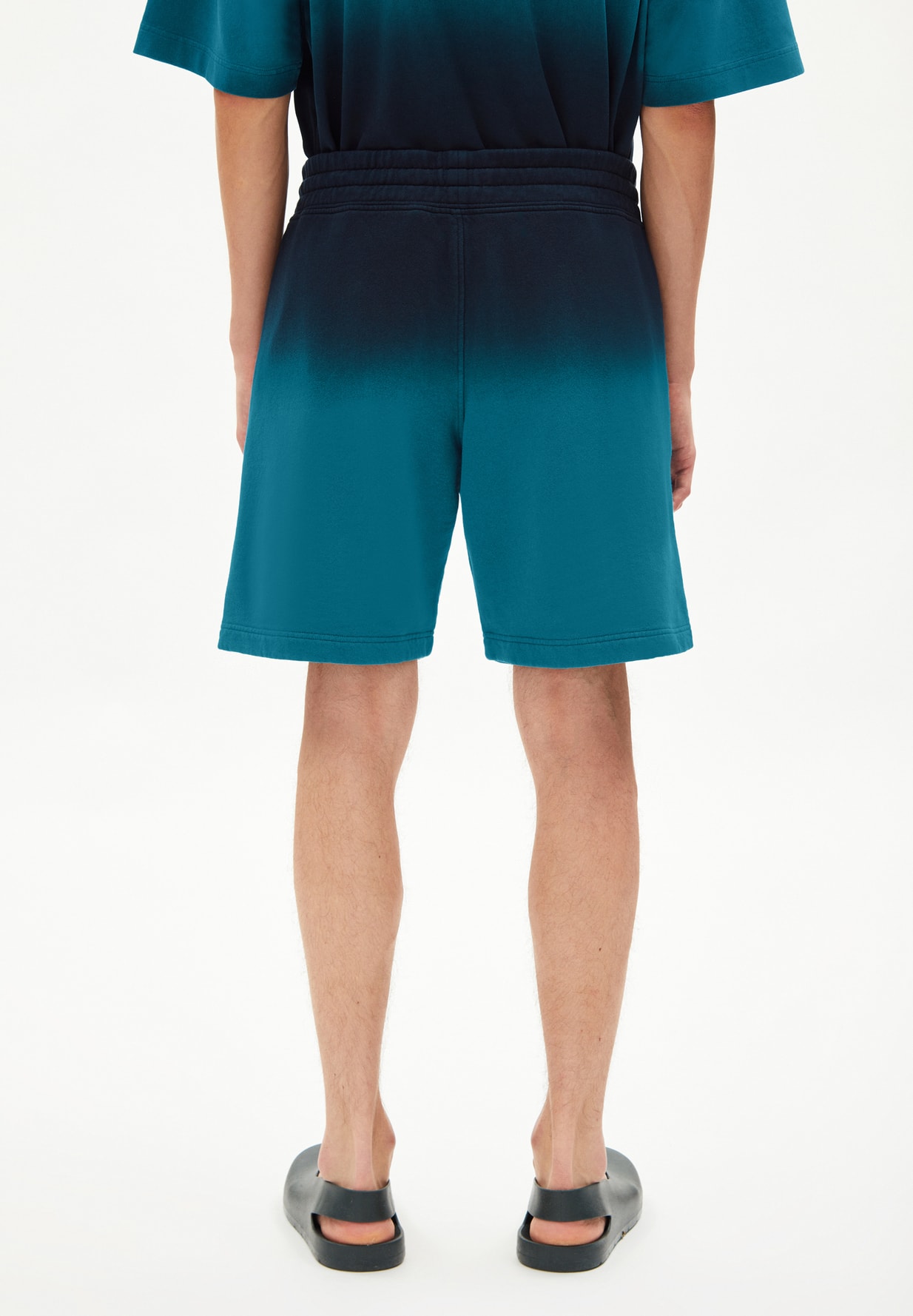 ARMEDANGELS Maarco Degradé Fleeceshorts spruce petrol ARMEDANGELS Maarco Degradé Fleeceshorts spruce petrol