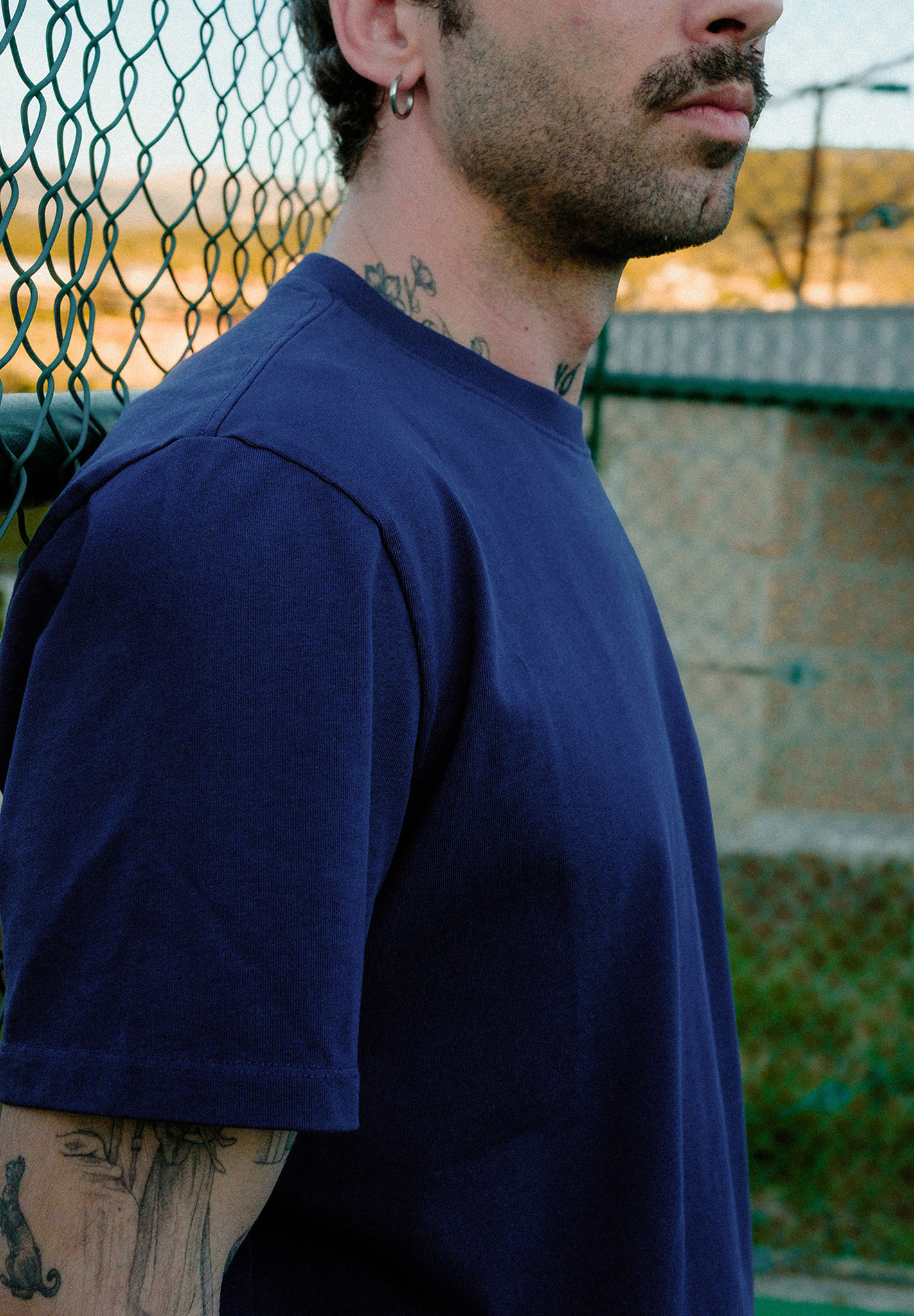 T-shirt, Ärmel, Leute, Person, Mann