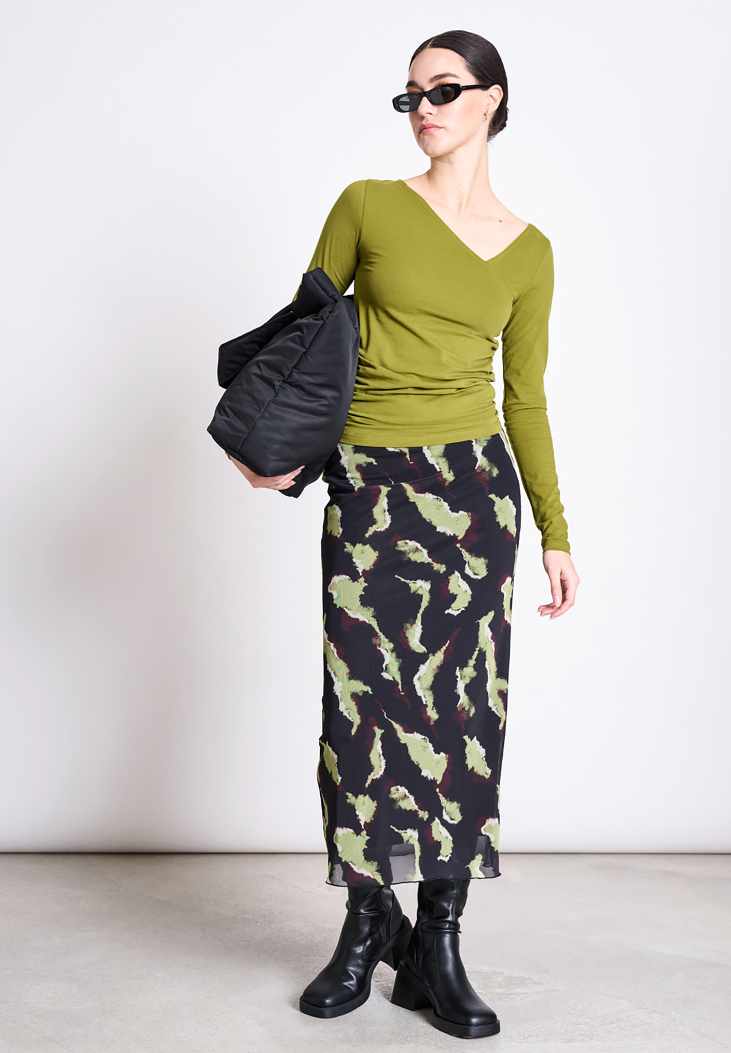 Bekleidung, Rock, Langarm, Ärmel, Person