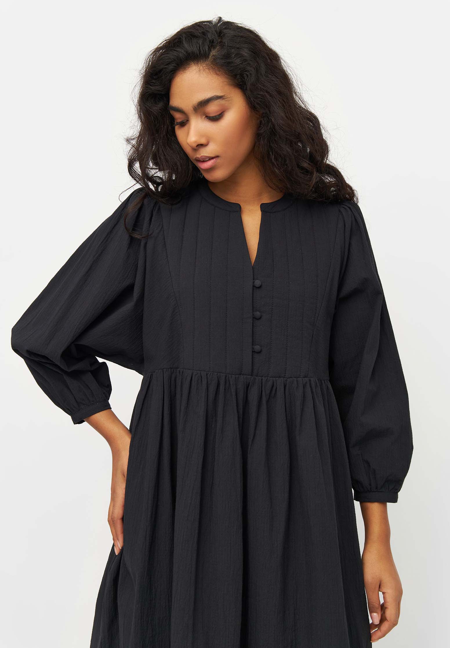 KNOWLEDGECOTTON APPAREL Heavy Seersucker A-Shape Midi Dress KNOWLEDGECOTTON APPAREL Heavy Seersucker A-Shape Midi Dress