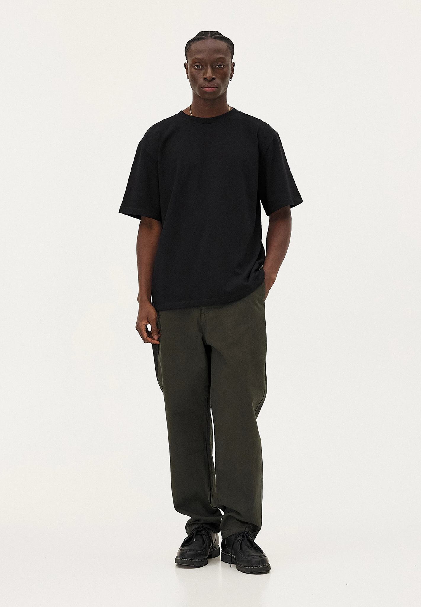 T-Shirt, Kurzarm, Schwarz, knöchellange Hose, Lässiger Look