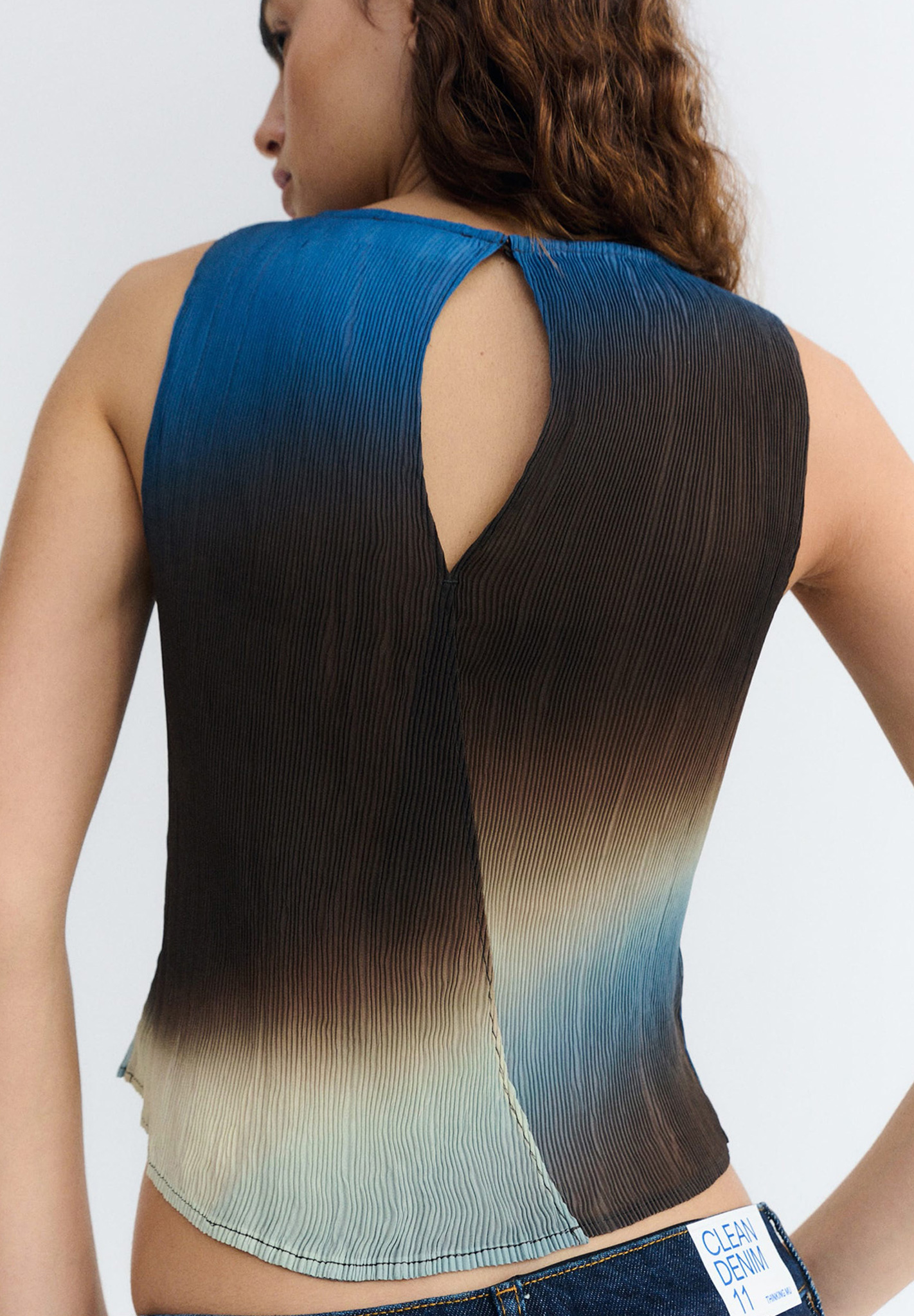 top, tank, gradient, ribbed, back-closure