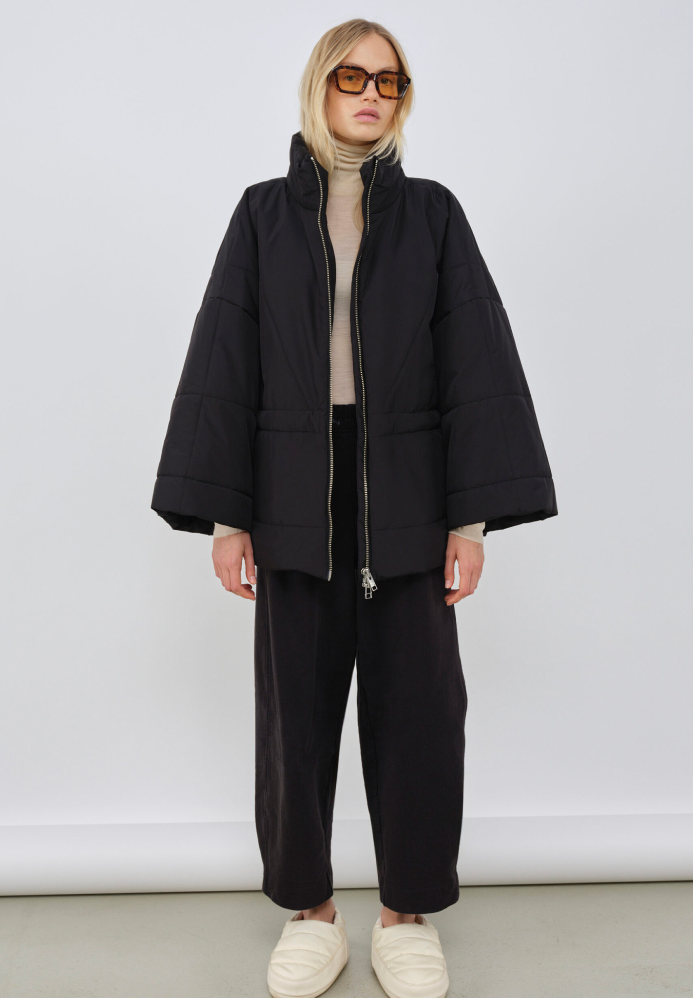 EMBASSY OF BRICKS AND LOGS Puffer Jacket Mayumi Bekleidung, Mantel, Modisch, Person