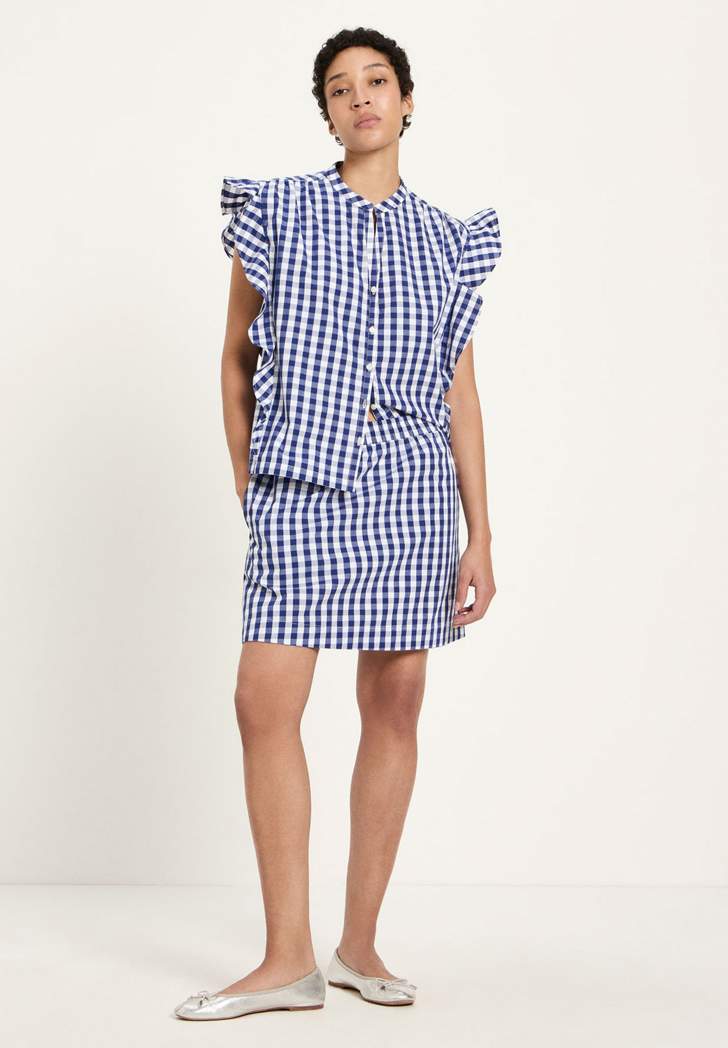 Bekleidung, Kleid, Person, Hemd, Schuh