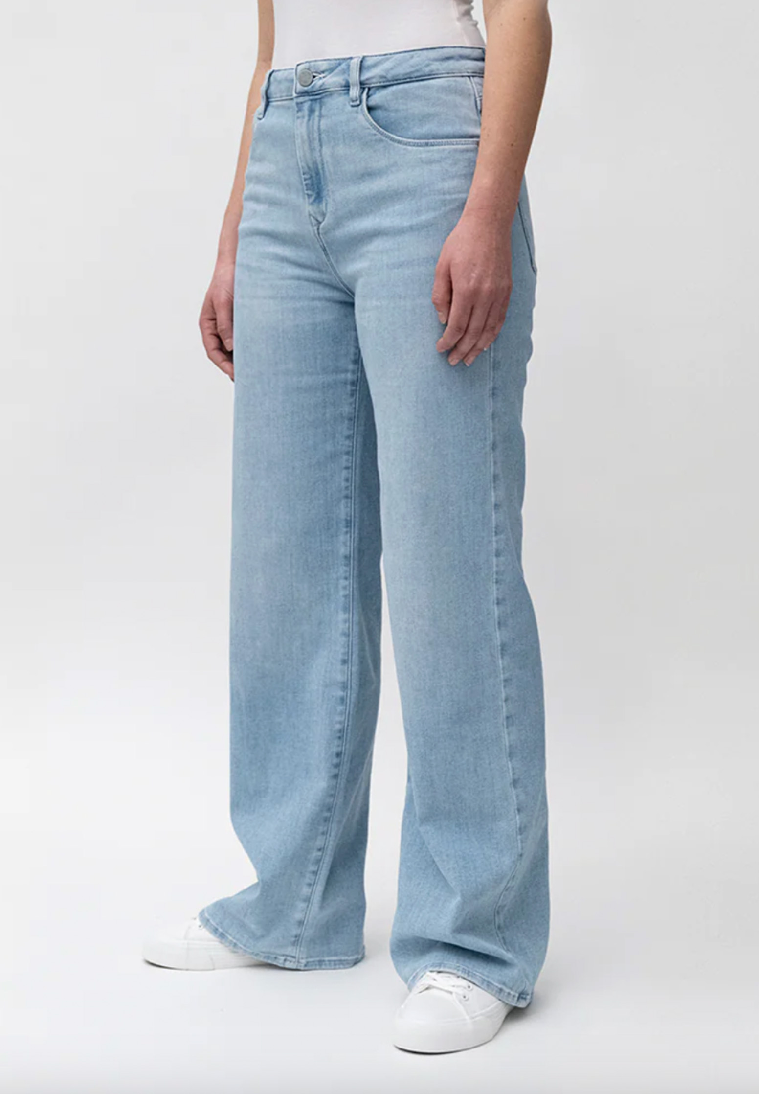 DAWN DENIM Dew Flared Soft Denim Bekleidung, Jeans, Hosen