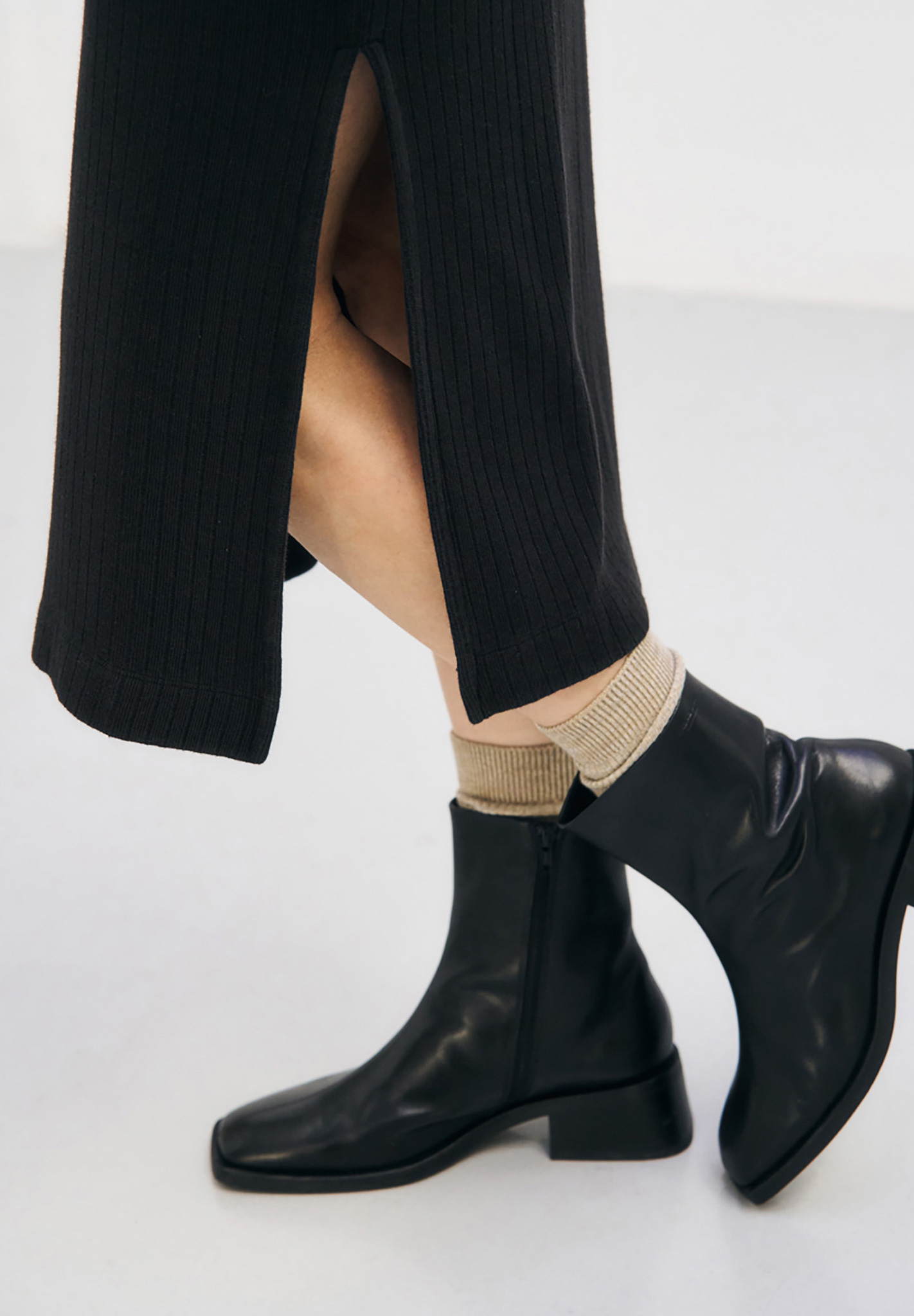 Bekleidung, Schuhwerk, Schuh, Hoher Absatz, Person